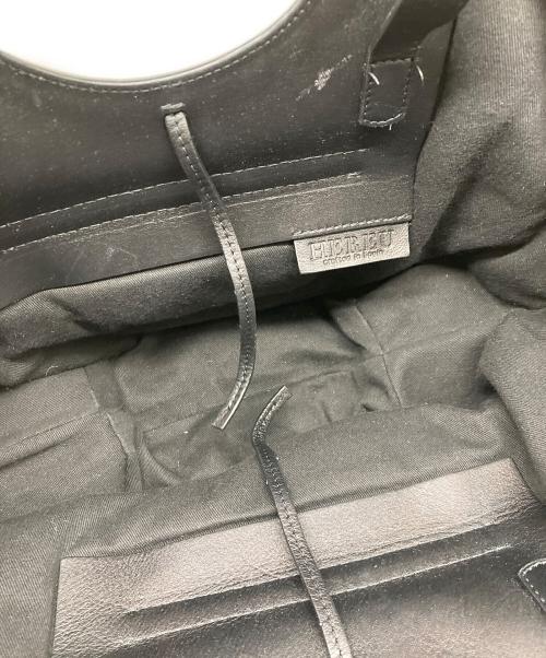 HEREU（ヘリュー）HEREU (ヘリュー) Padded Nylon Bag ブラックの古着・服飾アイテム