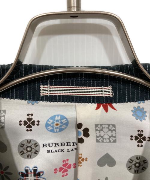 BURBERRY BLACK LABEL（バーバリーブラックレーベル）BURBERRY BLACK LABEL (バーバリーブラックレーベル) 3Bストライプジャケット ネイビー サイズ:Mの古着・服飾アイテム