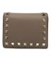 VALENTINO (ヴァレンティノ) スタッズコンパクトウォレット ベージュ：8000円
