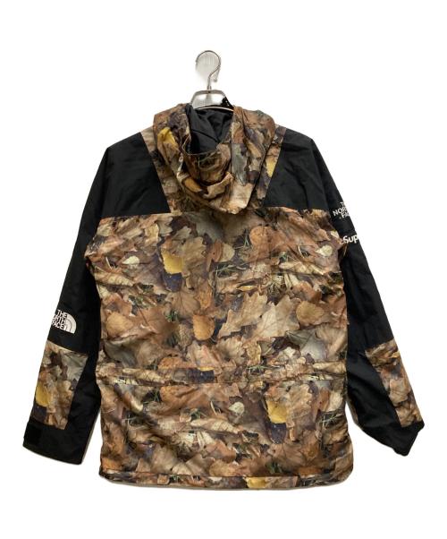 THE NORTH FACE（ザ ノース フェイス）THE NORTH FACE (ザ ノース フェイス) SUPREME (シュプリーム) Mountain Light Jacket Leaves ブラウン サイズ:Sの古着・服飾アイテム