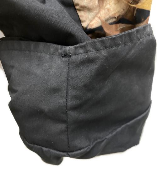 THE NORTH FACE（ザ ノース フェイス）THE NORTH FACE (ザ ノース フェイス) SUPREME (シュプリーム) Mountain Light Jacket Leaves ブラウン サイズ:Sの古着・服飾アイテム