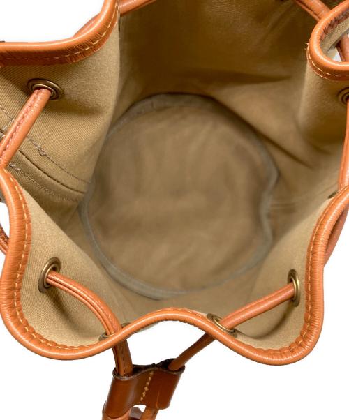 brady（ブレディ）brady (ブレディ) CALDER ベージュの古着・服飾アイテム