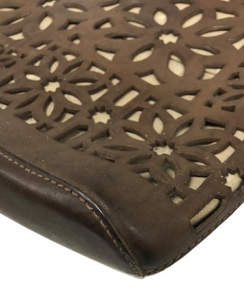 genten（ゲンテン）genten (ゲンテン) カットワークレザーショルダーバッグ ブラウンの古着・服飾アイテム