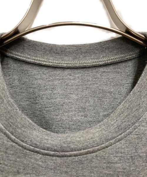 Bibiy.（ビビィ）Bibiy. (ビビィ) DORA PEPUEAMU TEE グレー サイズ:Fの古着・服飾アイテム