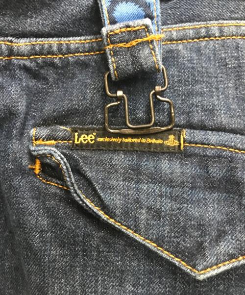 Vivienne Westwood（ヴィヴィアンウエストウッド）Vivienne Westwood (ヴィヴィアンウエストウッド) LEE (リー) 立体裁断デニムパンツ ブルー サイズ: 81cm (W32)の古着・服飾アイテム