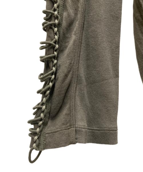 JULIUS（ユリウス）JULIUS (ユリウス) JERSEY FASTENING T-SHIRTS オリーブ サイズ:2の古着・服飾アイテム