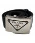 PRADA（プラダ）の古着「ロゴバックルガチャベルト」｜ブラック