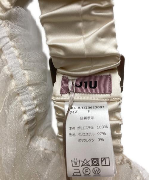 J1U（ジユウ）J1U (ジユウ) チュールジレ ベージュ サイズ:FREEの古着・服飾アイテム