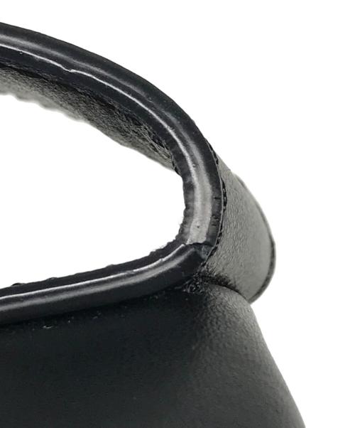 osoi（オソイ）OSOI (オソイ) MINI BROT ブラックの古着・服飾アイテム