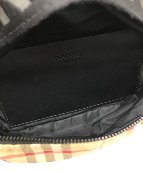 BURBERRY（バーバリー）BURBERRY (バーバリー) ノバチェックボディバッグ ベージュの古着・服飾アイテム