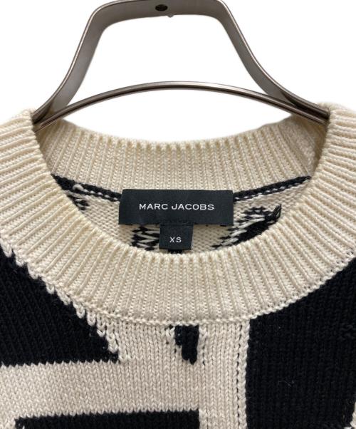 MARC JACOBS（マークジェイコブス）MARC JACOBS (マークジェイコブズ) THE DISTRESSED MONOGRAM OVERSIZE SWEATER ブラック×ホワイト サイズ:XSの古着・服飾アイテム