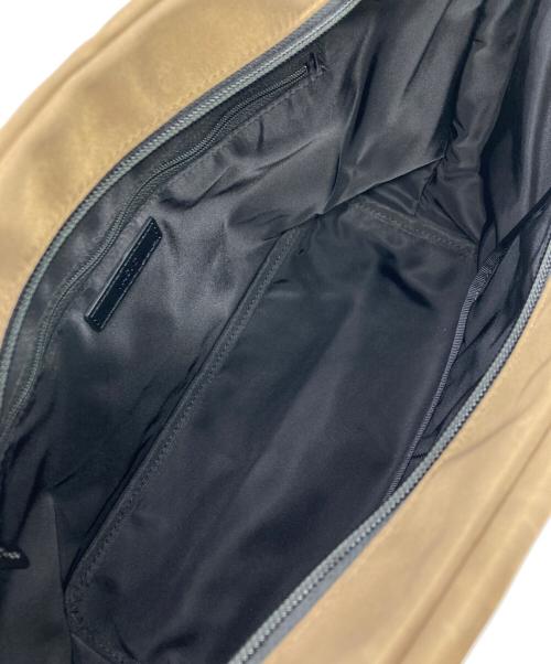 VASIC（ヴァジック）VASIC (ヴァジック) DAY-TO SHOULDER/デイ-トゥ ショルダーバッグ グリーンの古着・服飾アイテム