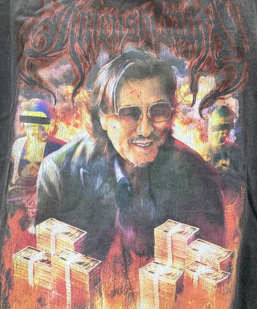 NETFLIX（ネットフリックス）NETFLIX (ネットフリックス) JUN RED (ジュン レッド) 地面師たち ハリソン山中 Tシャツ グレー サイズ:M 未使用品の古着・服飾アイテム