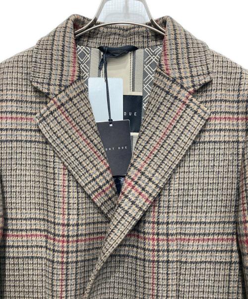 D DOT  DUE（ディードットドゥエ）D DOT  DUE (ディードットドゥエ) ダウンチェックコート ブラウン サイズ:50の古着・服飾アイテム