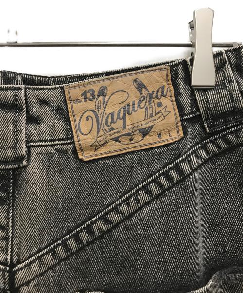 VAQUERA（ヴァケラ）VAQUERA (ヴァケラ) デニムアシンメトリースカート ブラック サイズ:27の古着・服飾アイテム