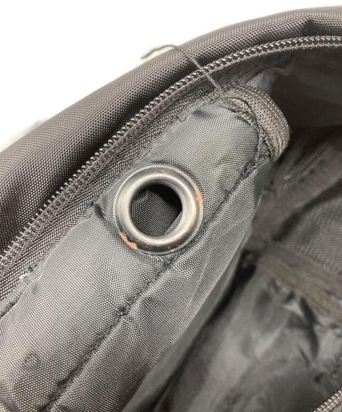 OAKLEY（オークリー）OAKLEY (オークリー) 00's SOFTWARE スリングバッグ ブラックの古着・服飾アイテム