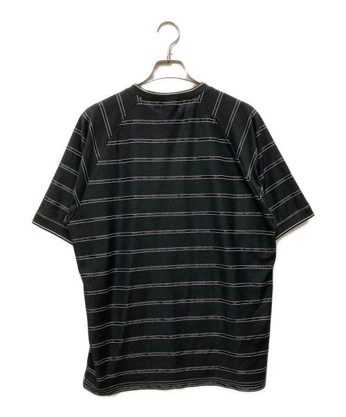 SUPREME（シュプリーム）SUPREME (シュプリーム) UMBRO (アンブロ) Stripe Soccer Jersey ブラック サイズ:Mの古着・服飾アイテム