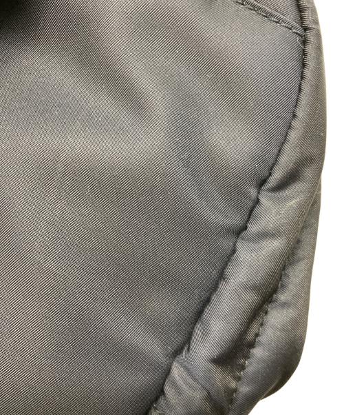 PRADA（プラダ）PRADA (プラダ) ナイロンボディバッグ ネイビーの古着・服飾アイテム