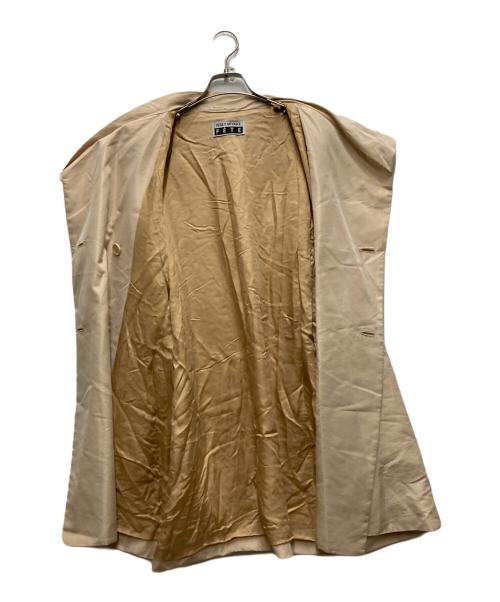 ISSEY MIYAKE FETE（イッセイミヤケフェット）ISSEY MIYAKE FETE (イッセイミヤケフェット) シルクミドルコート ベージュ サイズ:3の古着・服飾アイテム
