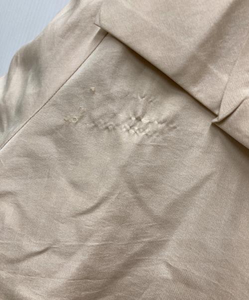 ISSEY MIYAKE FETE（イッセイミヤケフェット）ISSEY MIYAKE FETE (イッセイミヤケフェット) シルクミドルコート ベージュ サイズ:3の古着・服飾アイテム