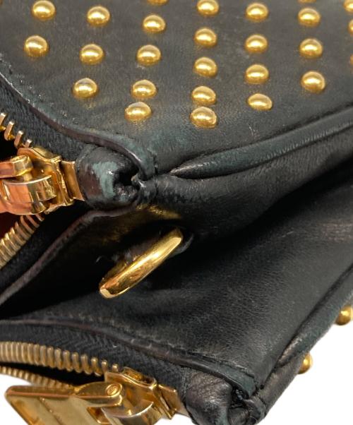 MIU MIU（ミュウミュウ）MIU MIU (ミュウミュウ) スタッズレザーポシェットポーチ ブラックの古着・服飾アイテム