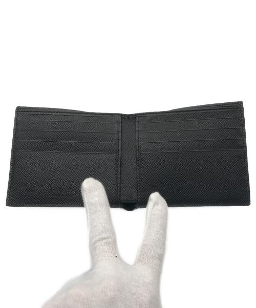 PRADA（プラダ）PRADA (プラダ) サフィアーノ×クロコ コンパクトウォレット ブラックの古着・服飾アイテム