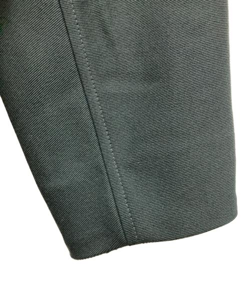 BOTTEGA VENETA（ボッテガベネタ）BOTTEGA VENETA (ボッテガベネタ) トライアングルバックルトレンチコート ダークグリーン サイズ:34の古着・服飾アイテム