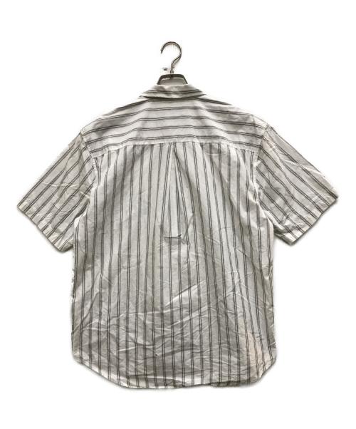 stussy（ステューシー）stussy (ステューシー) BOXY STRIPED SS SHIRT ホワイト サイズ:Sの古着・服飾アイテム