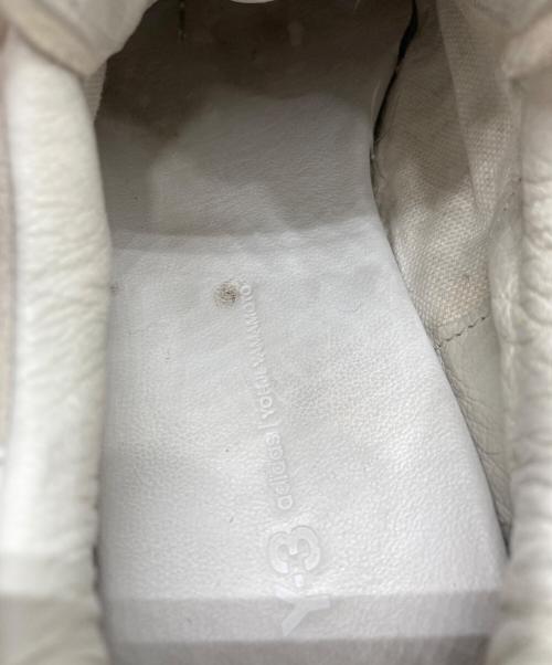 Y-3（ワイスリー）Y-3 (ワイスリー) HICHO CREAM WHITE ベージュ サイズ:US8.5/UK8/EU42の古着・服飾アイテム