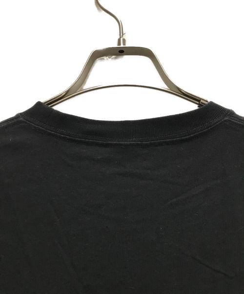 THE BLACK EYE PATCH（ブラックアイパッチ）THE BLACK EYE PATCH (ブラックアイパッチ) TRAP METAL STITCHED LOGO TEE ブラック サイズ:Lの古着・服飾アイテム