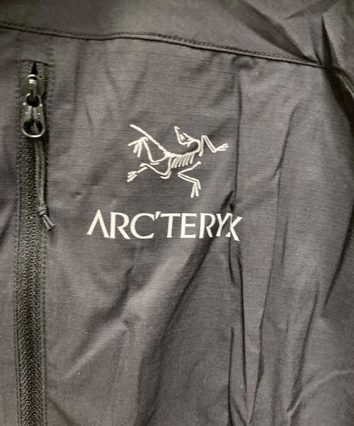 ARC'TERYX（アークテリクス）ARC'TERYX (アークテリクス) SQUAMISH HOODY ブラック サイズ:Mの古着・服飾アイテム