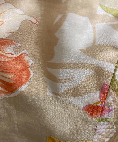 Salvatore Ferragamo（サルヴァトーレ フェラガモ）Salvatore Ferragamo (サルヴァトーレ フェラガモ) キルティングジャケット ベージュ サイズ:Lの古着・服飾アイテム