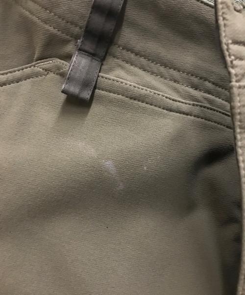 FJALLRAVEN（フェールラーベン）FJALLRAVEN (フェールラーベン) Vidda Pro Trousers カーキ サイズ:81cm (W32)の古着・服飾アイテム