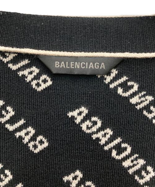 BALENCIAGA（バレンシアガ）BALENCIAGA (バレンシアガ) MINI ALLOVER LOGO CARDIGAN ブラック×ホワイト サイズ:3の古着・服飾アイテム
