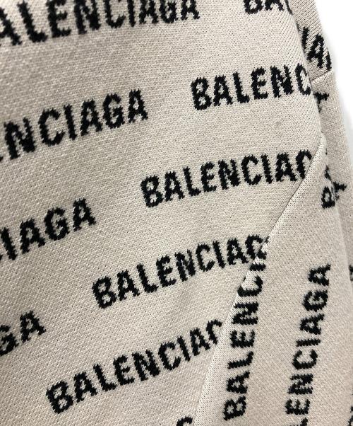 BALENCIAGA（バレンシアガ）BALENCIAGA (バレンシアガ) MINI ALLOVER LOGO CARDIGAN ブラック×ホワイト サイズ:3の古着・服飾アイテム
