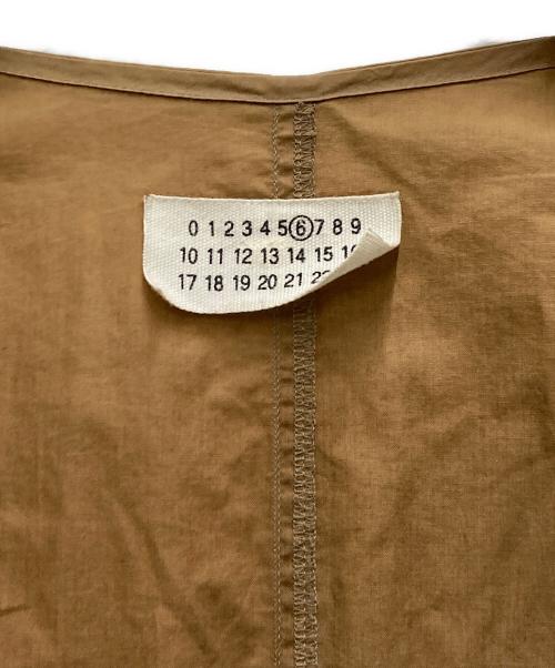 MM6 Maison Margiela（エムエムシックスメゾンマルジェラ）MM6 Maison Margiela (エムエムシックスメゾンマルジェラ) ノーカラーコート ベージュ サイズ:Mの古着・服飾アイテム