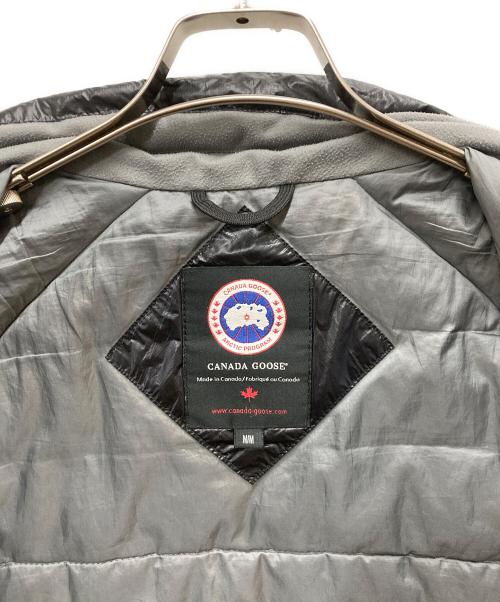 CANADA GOOSE（カナダグース）CANADA GOOSE (カナダグース) ハイブリットライトダウンベスト ブラック サイズ:Mの古着・服飾アイテム
