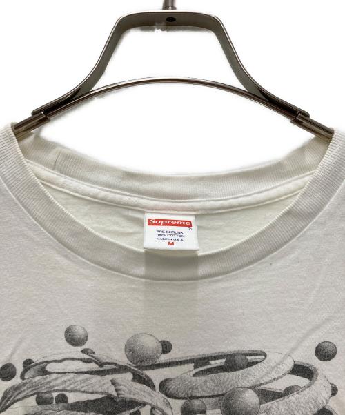 SUPREME（シュプリーム）Supreme (シュプリーム) M.C. Escher (マウリッツエッシャー) Collage Tee ホワイト サイズ:Mの古着・服飾アイテム