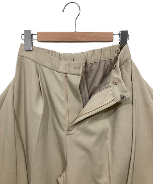 Ameri（アメリ）AMERI (アメリ) MEDI FAKE SLEEVE SUSPENDER PANTS ベージュ サイズ:Mの古着・服飾アイテム