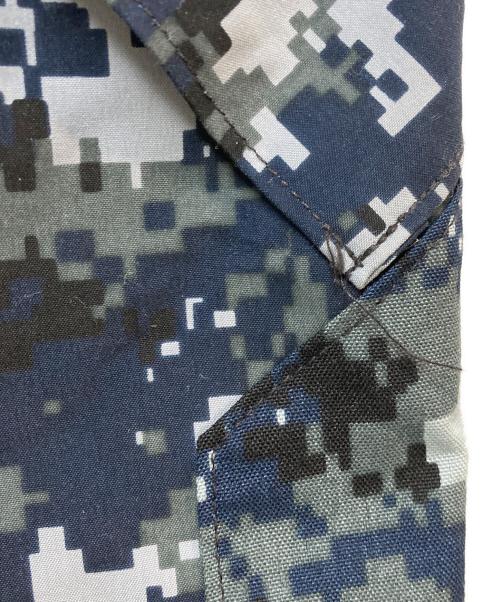 U'S NAVY（ユーエスネイビー）U'S NAVY (ユーエスネイビー) NWU GORE-TEX WORKING PARKA ネイビー サイズ:Ⅿの古着・服飾アイテム