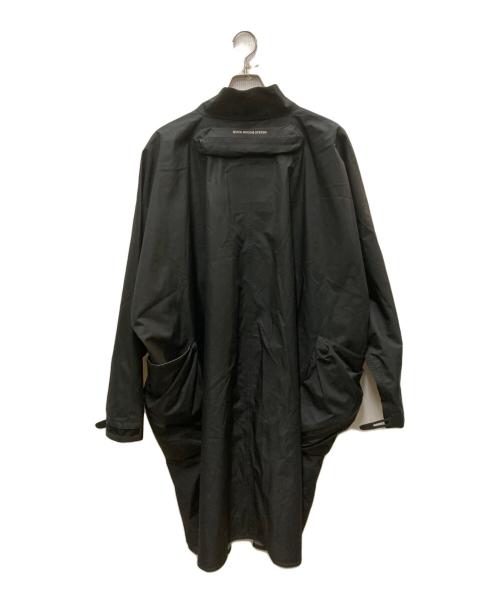 Comfy Outdoor Garment（コンフィアウトドアガーメント）COMFY OUTDOOR GARMENT (コンフィアウトドアガーメント) RAIN FALLS PONCHO ブラック サイズ:Lの古着・服飾アイテム