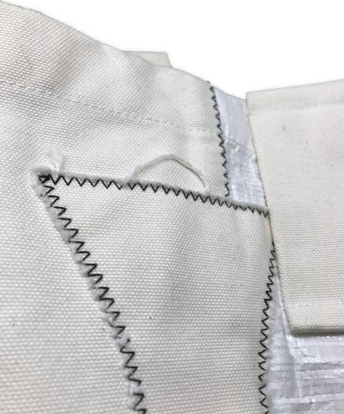 KHOKI（コッキ）KHOKI (コッキ) IKE○ bag ホワイトの古着・服飾アイテム