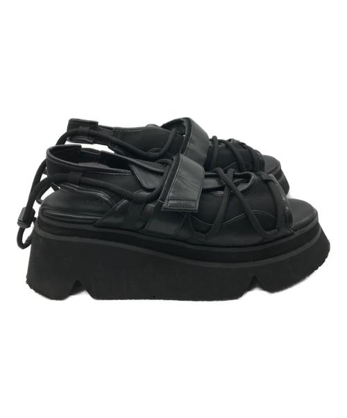 UN3D.（アンスリード）UN3D. (アンスリード) WAVE CODE VOLUME SOLE SANDAL ブラック サイズ:37相当の古着・服飾アイテム