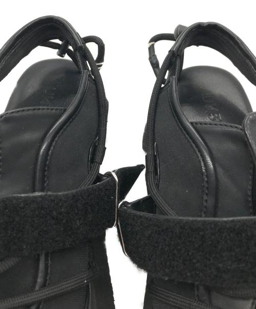 UN3D.（アンスリード）UN3D. (アンスリード) WAVE CODE VOLUME SOLE SANDAL ブラック サイズ:37相当の古着・服飾アイテム
