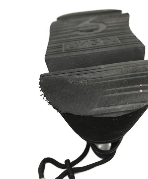 UN3D.（アンスリード）UN3D. (アンスリード) WAVE CODE VOLUME SOLE SANDAL ブラック サイズ:37相当の古着・服飾アイテム