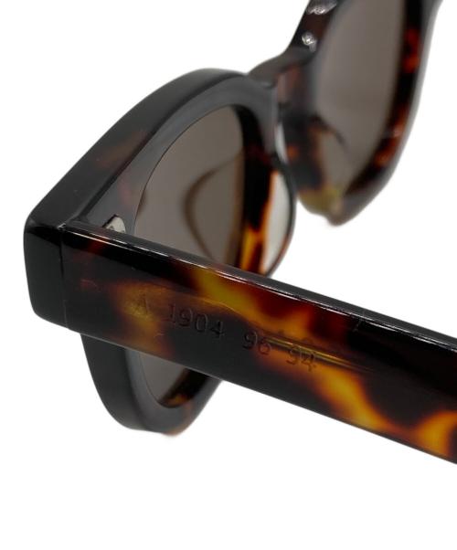 akila（アキラ）akila (アキラ) LEGACY サングラス ブラウン サイズ:49?21-150の古着・服飾アイテム