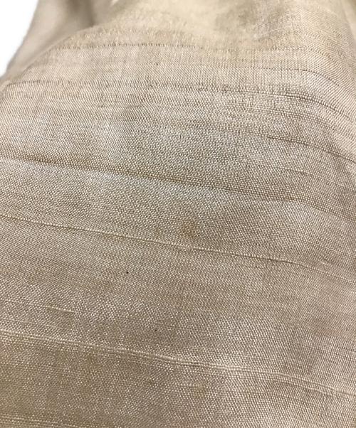 ISSEY MIYAKE（イッセイミヤケ）ISSEY MIYAKE (イッセイミヤケ) シルクシャツ ベージュ サイズ:3の古着・服飾アイテム