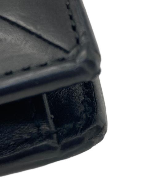 BOTTEGA VENETA（ボッテガベネタ）BOTTEGA VENETA (ボッテガベネタ) イントレチャート2つ折り財布 ブラックの古着・服飾アイテム