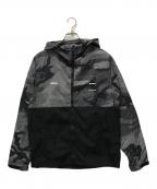 F.C.R.B.エフシーレアルブリストル）の古着「NYLON HOODED BLOUSON」｜グレー×ブラック