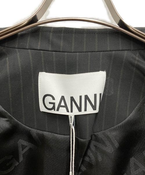 GANNI（ガニー）GANNI (ガニー) 3Bピンストライプジャケット グレー サイズ:40の古着・服飾アイテム